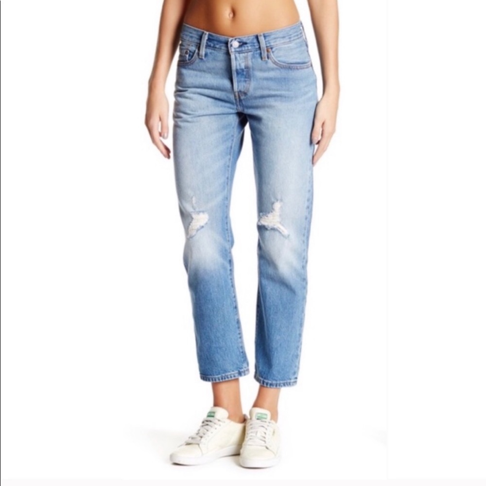 Levi’s 501 CT distressed boyfriend jeans